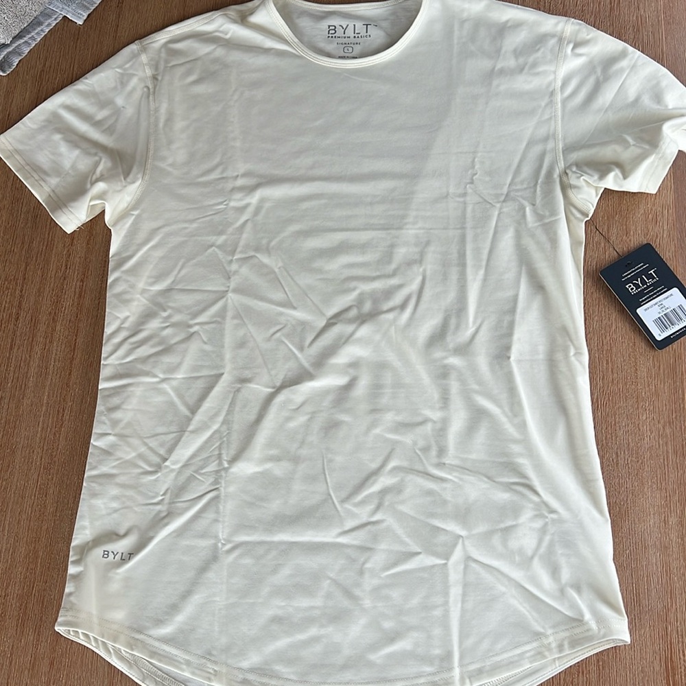 Brand new BYLT short sleeve shirt!